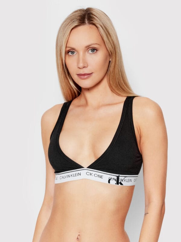 Calvin Klein dámská černá podprsenka - XS (122)